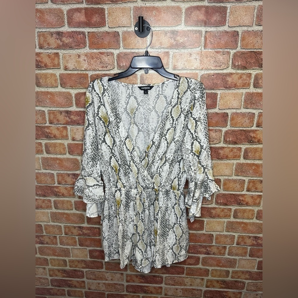 NWT Express Snake Print romper size M